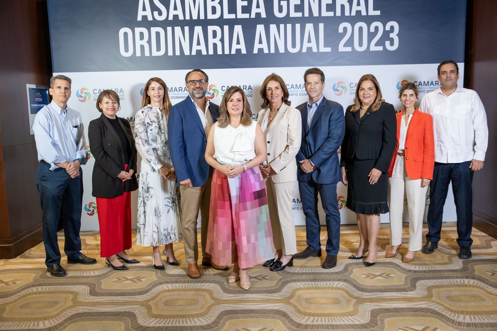 Lucile Houellemont asume presidencia de la Cámara de Comercio y ...